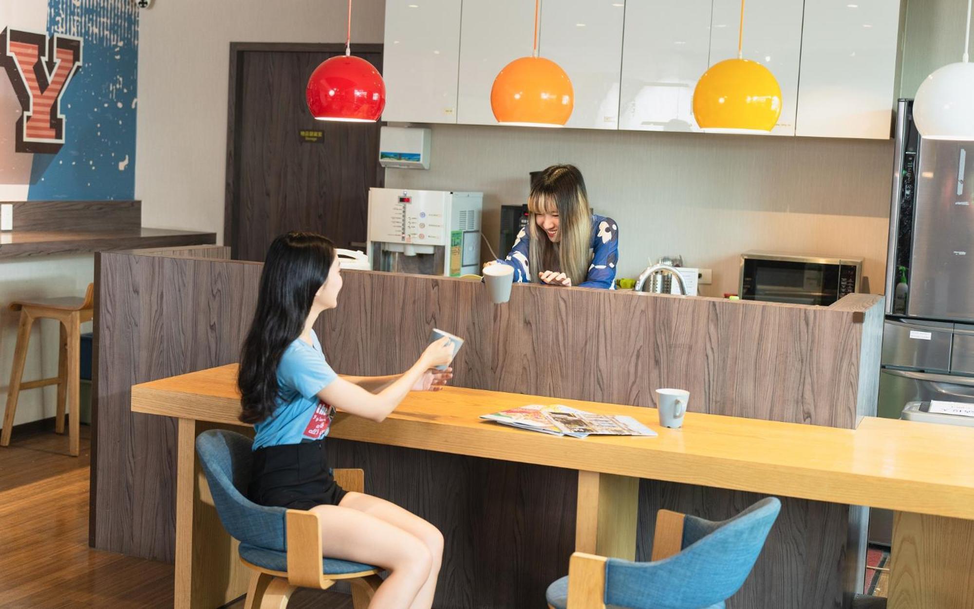 Park City Inn & Hostel Yonghe Exterior photo