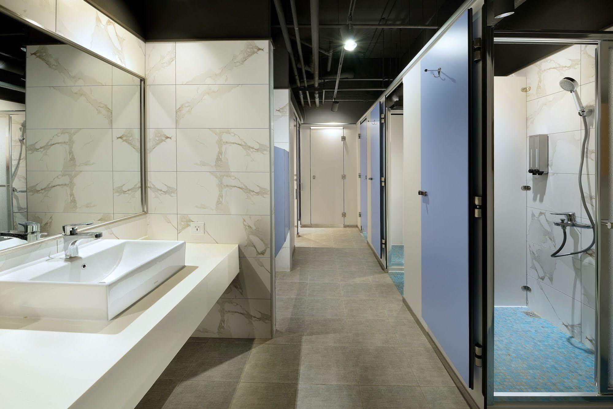 Park City Inn & Hostel Yonghe Exterior photo